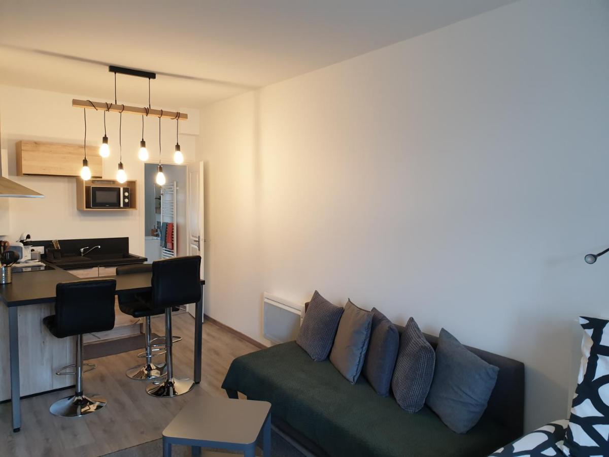 Au 16 Apartment Dijon Bagian luar foto